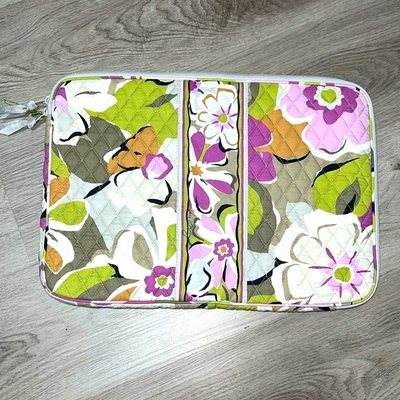 Vera Bradley laptop‎ case - Picture 1 of 3